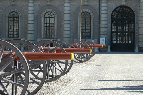 Kanonen vor dem Königspalast in Stockholm
